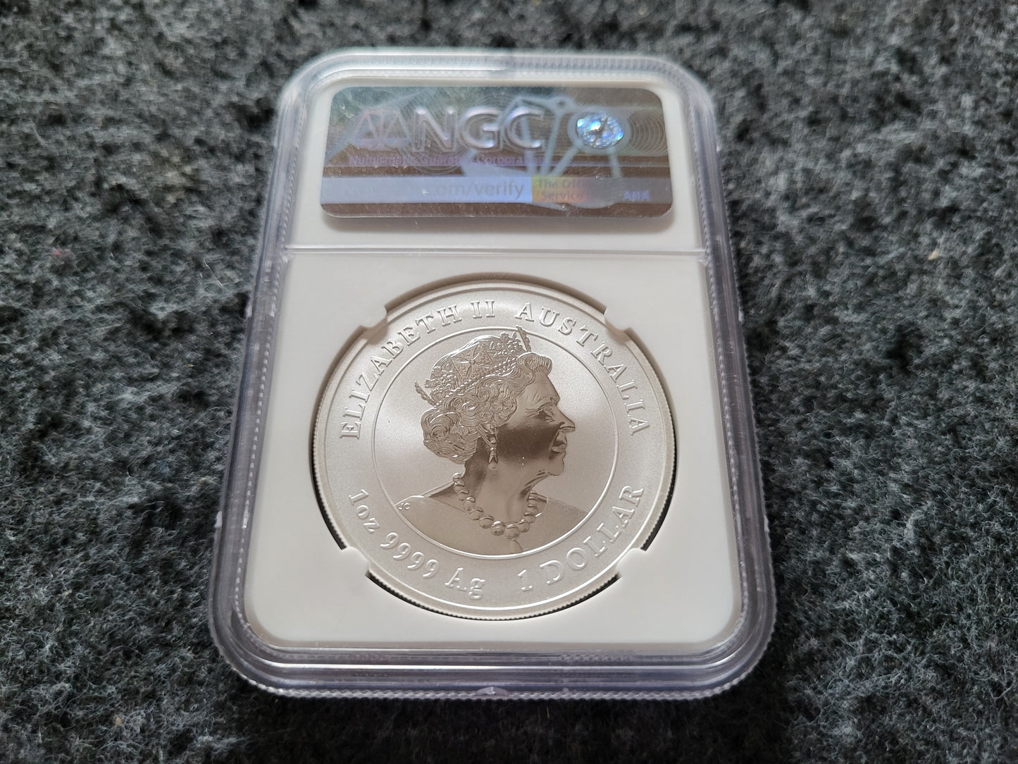1oz Silber Lunar III Hase 2023 coloriert NGC zertifiziert MS 70