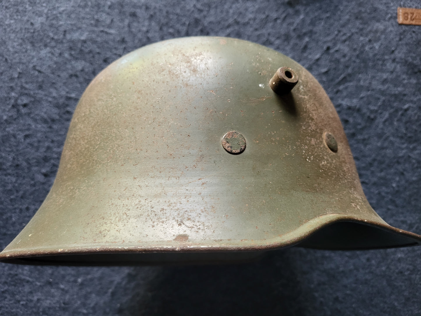 M18 Stahlhelm Umrüstung RLB (Reichsluftschutzbund) im 2. WK. Selten.
