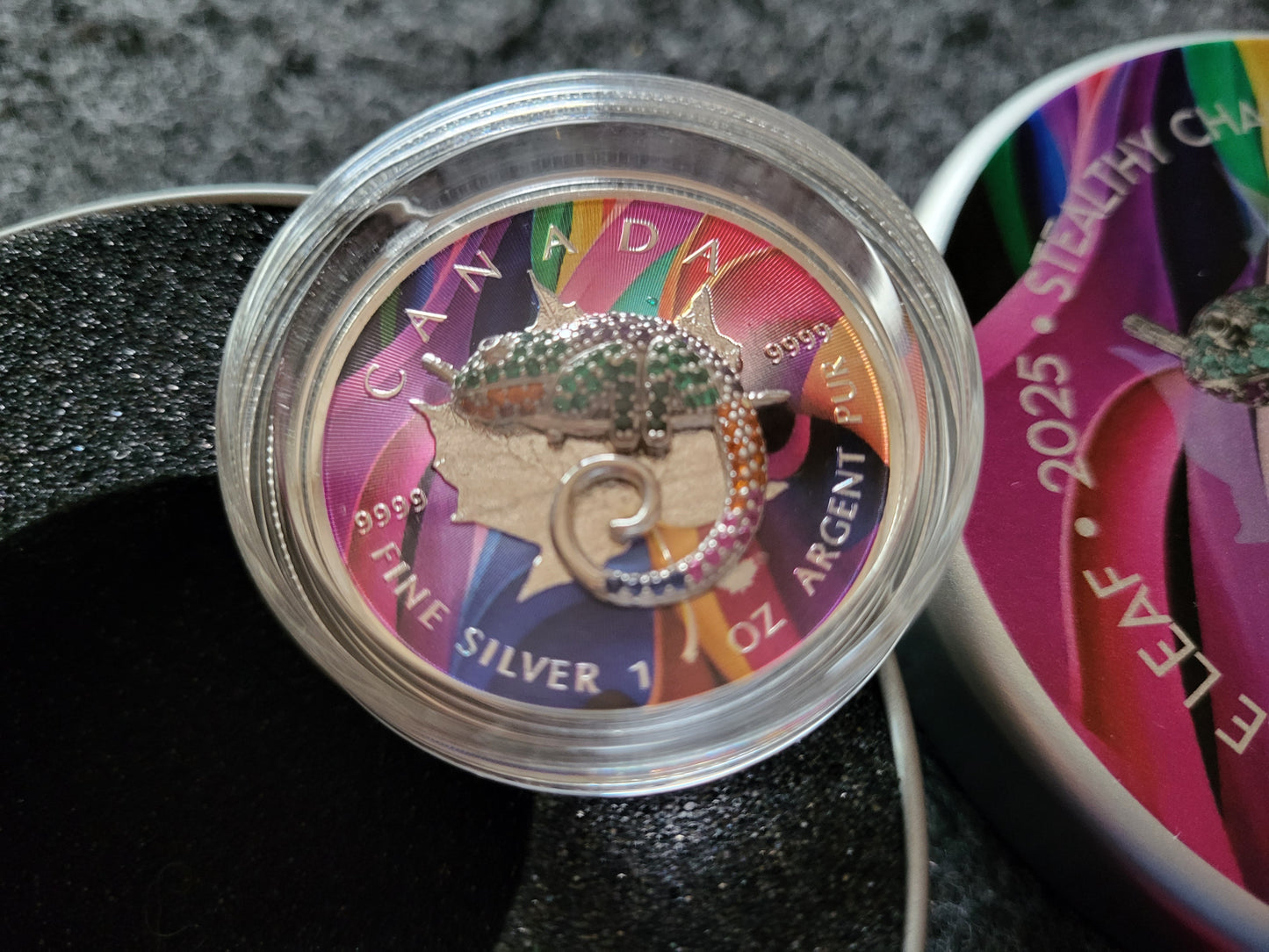 1oz Silber Maple Leaf 2025 Chamäleon mit Juwelen insert
