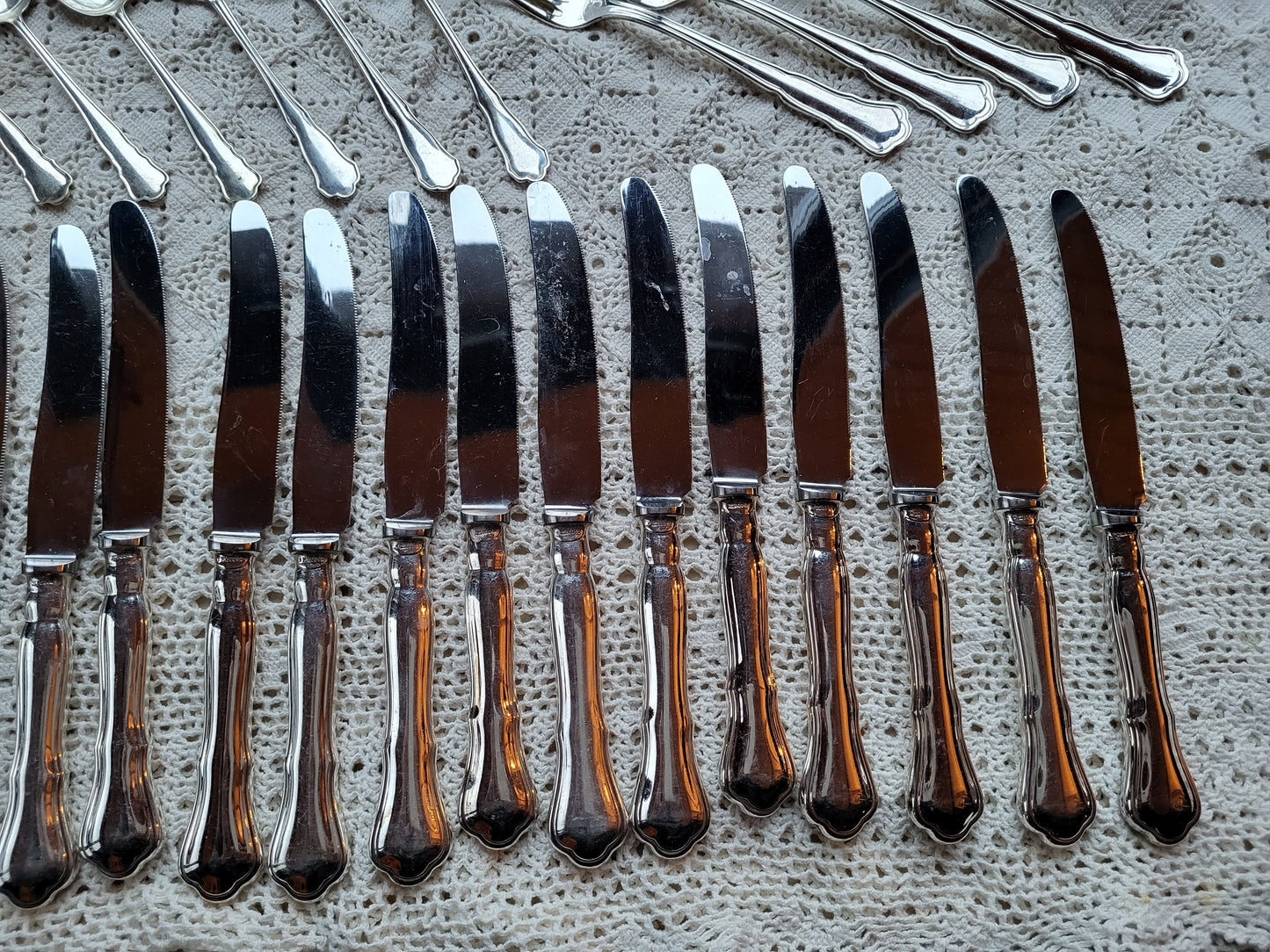 Silberbesteck Wilkens 800er Silber, über 5.500g. 12 Personen