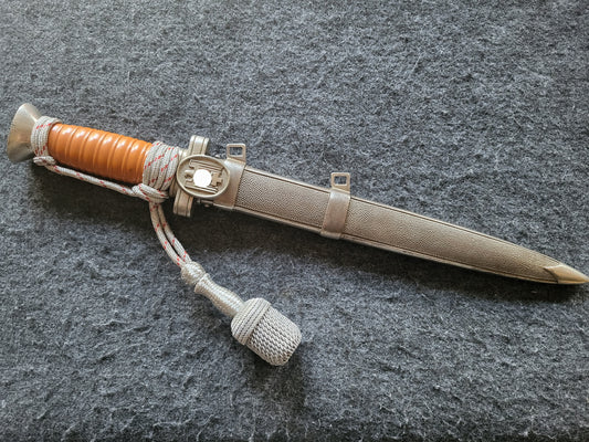 Deutsches Rotes Kreuz (DRK) Dolch für Führer