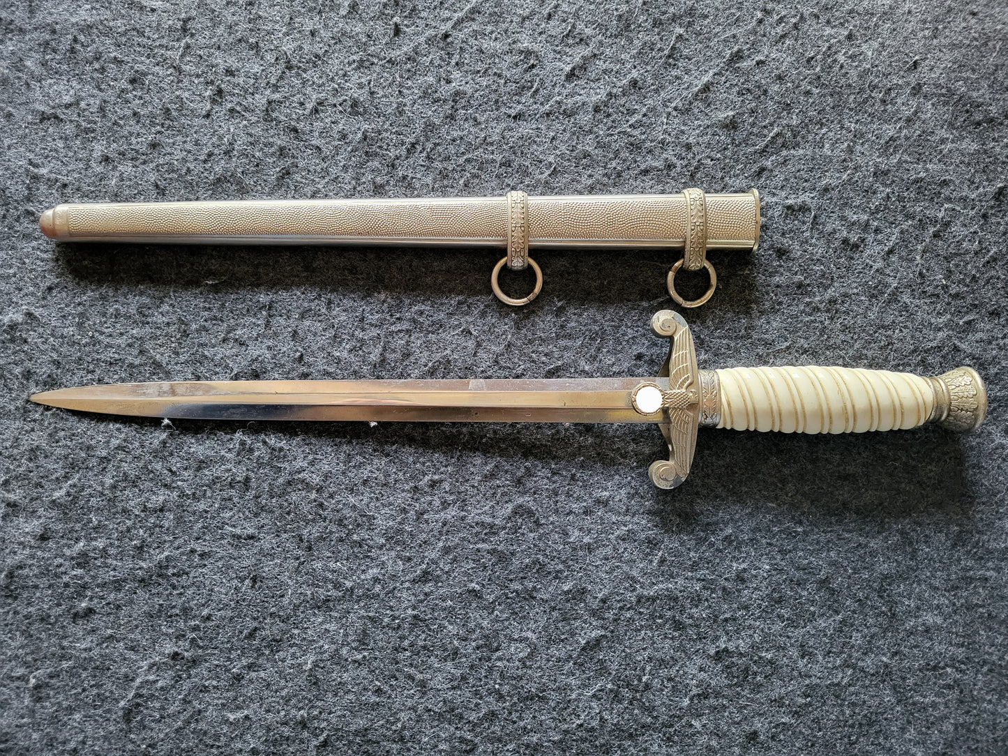 Wehrmacht Heer (WH) Dolch für Offiziere