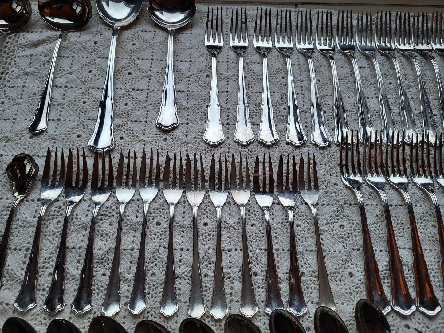 Silberbesteck Wilkens 800er Silber, über 5.500g. 12 Personen